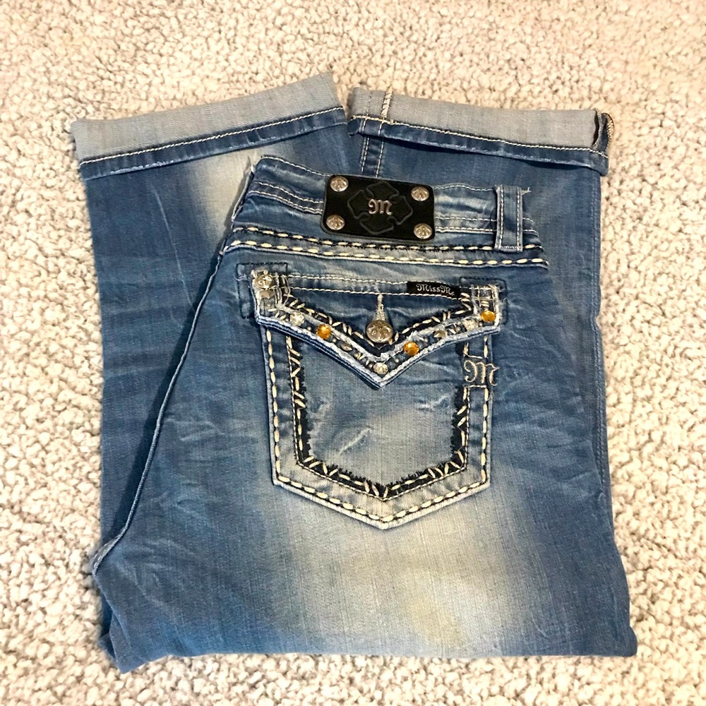 Miss Me Signature Cuffed Capri size 32